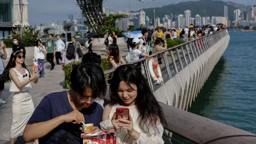 【港事講場】催谷五一消費力 考驗香港應(yīng)變力