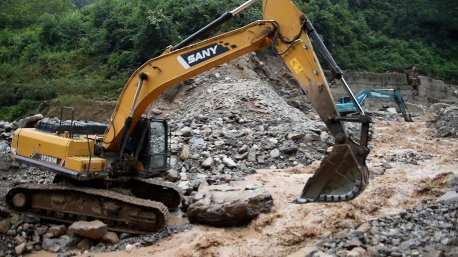 雅安暴雨山洪已致8人遇難 搜救仍在進(jìn)行中